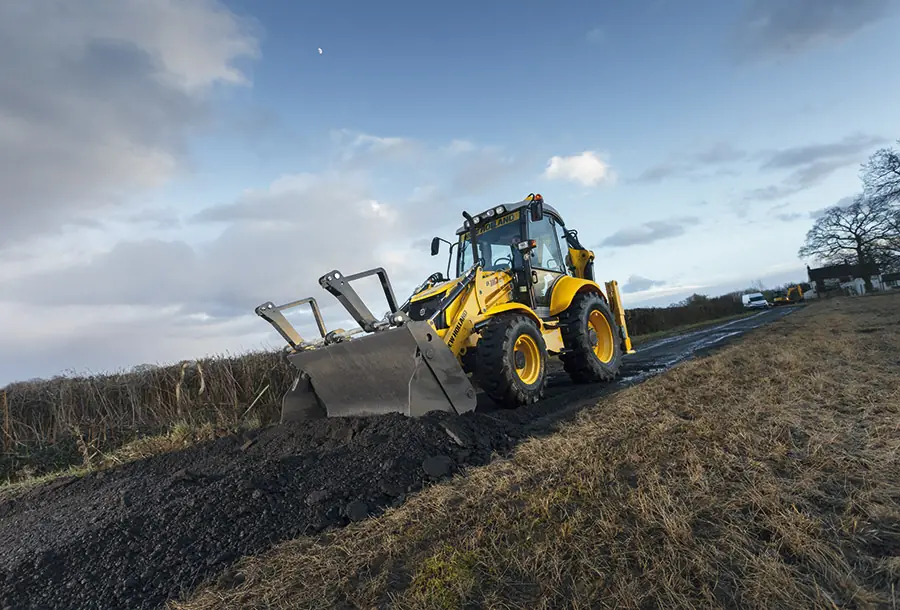 New Holland B100C TC