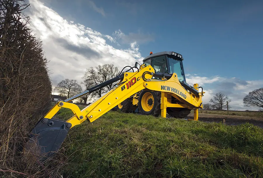 New Holland B100C TC thumbnail 3