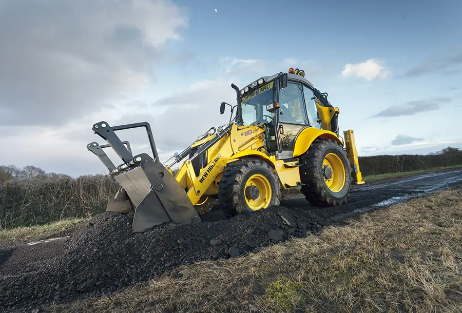 New Holland B100C TC thumbnail 4