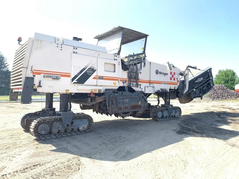 Wirtgen W 2200