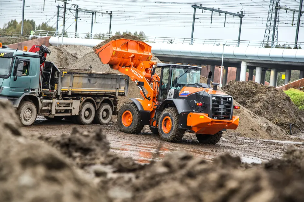 Hitachi ZW180