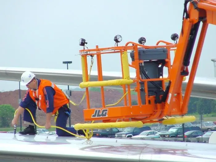 JLG 740 AJ