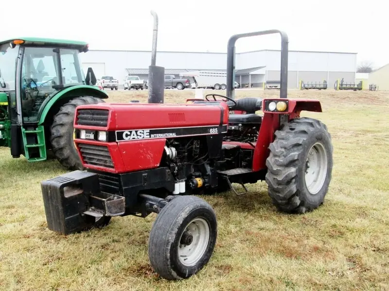 Case IH 685