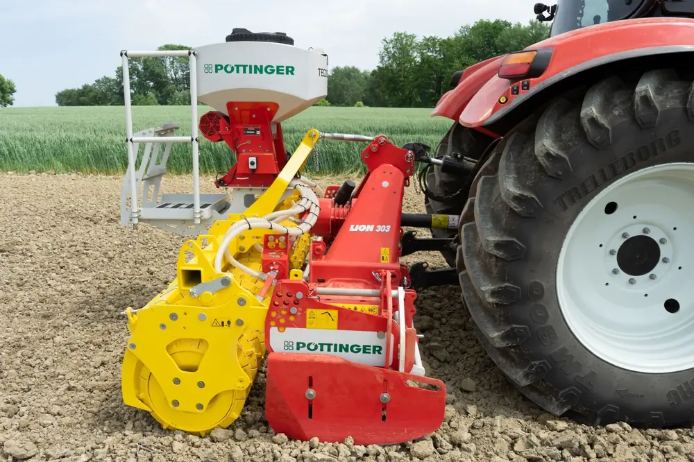 Pöttinger Lion 303 thumbnail 2