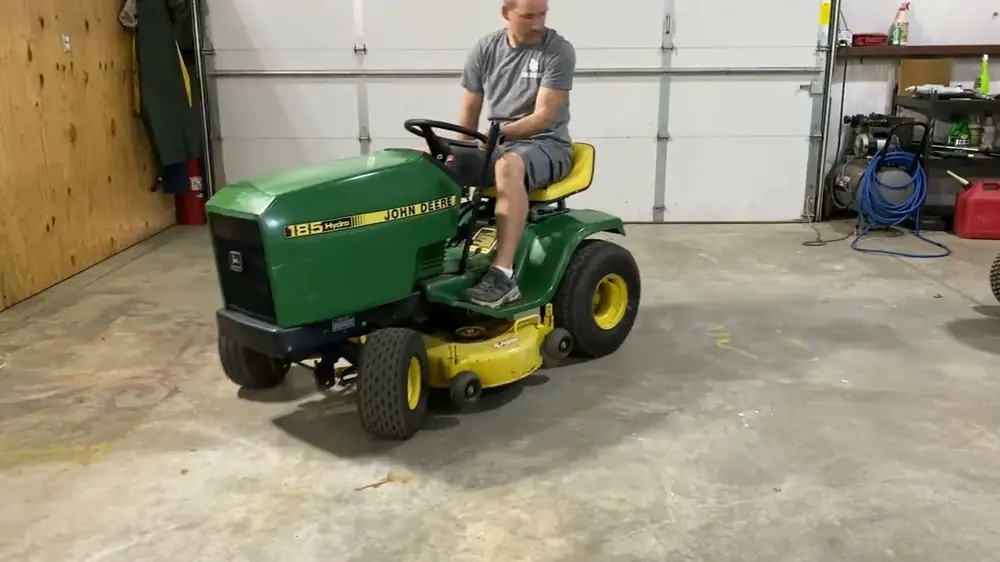 John Deere 185