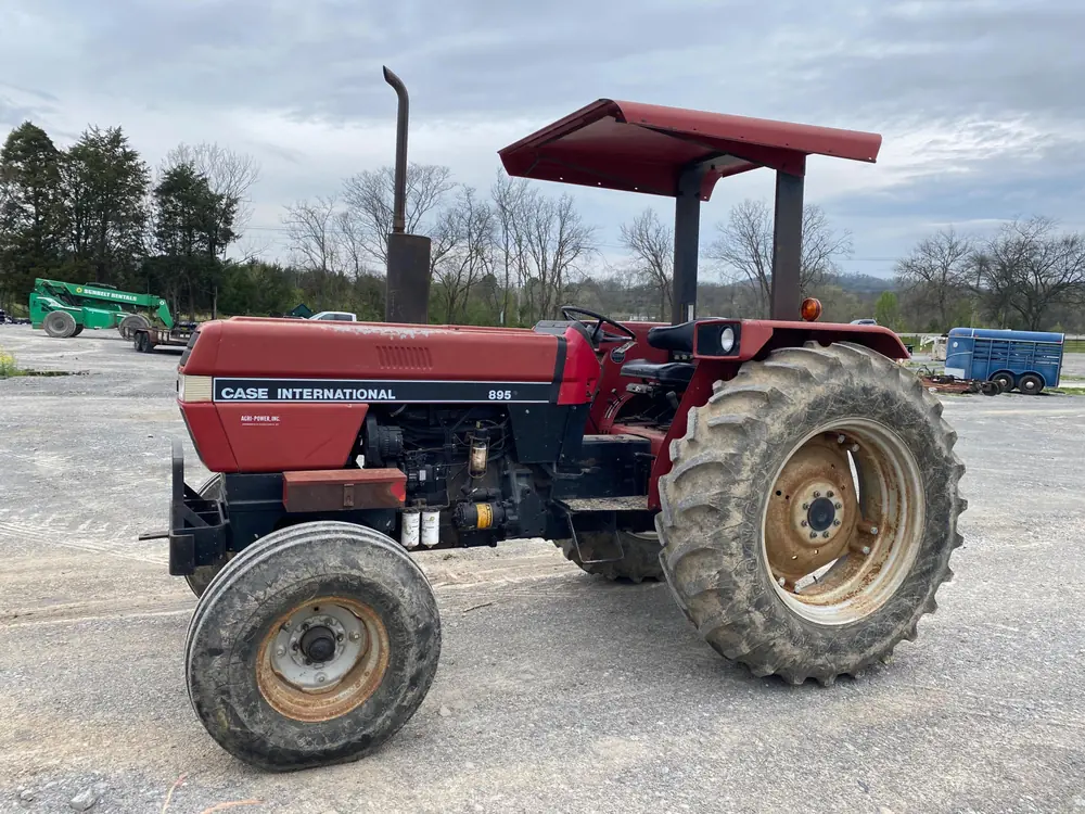 Case IH 895