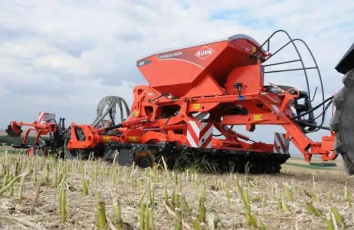 Kuhn Speedliner 4000-32 thumbnail 2