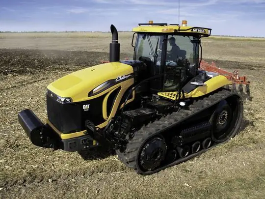 Challenger MT875E