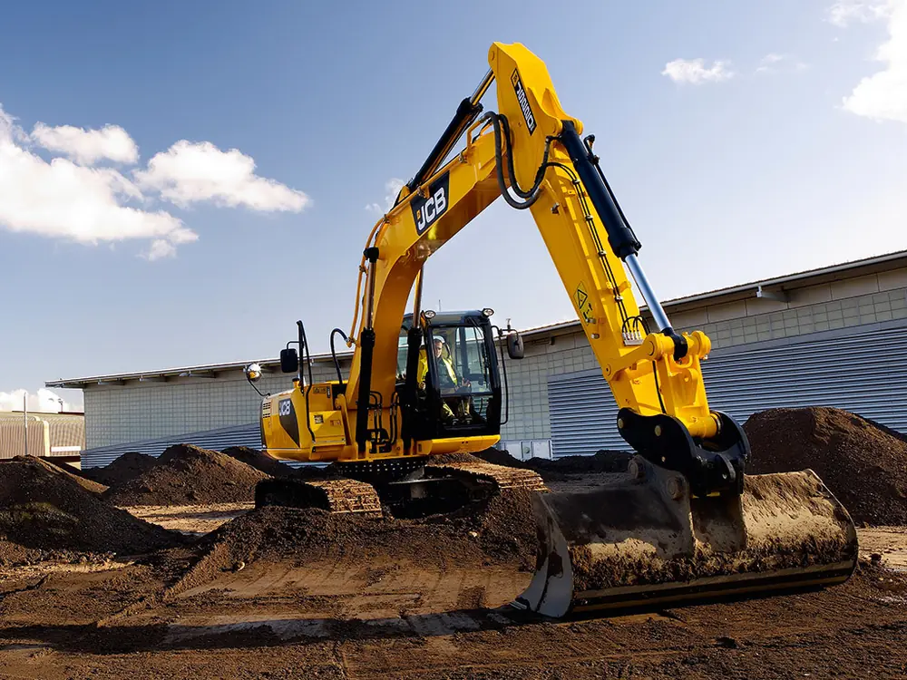 JCB JS210LC