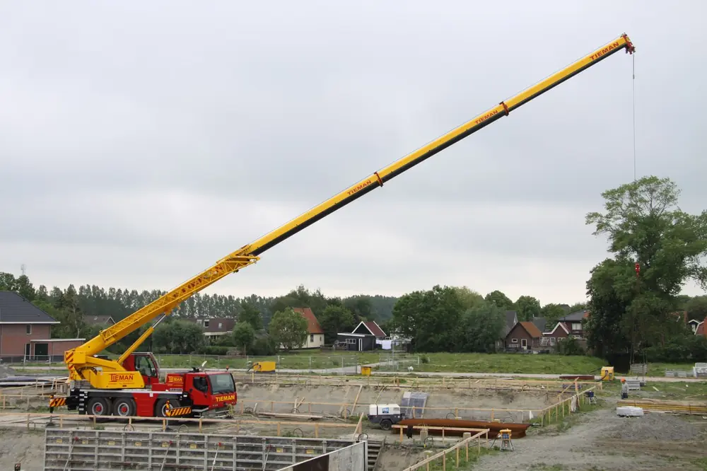 Liebherr LTM 1050-3.1 thumbnail 16