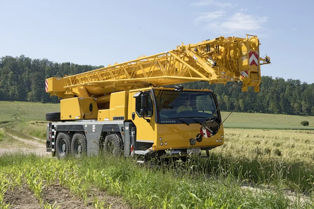 Liebherr LTM 1050-3.1 thumbnail 9