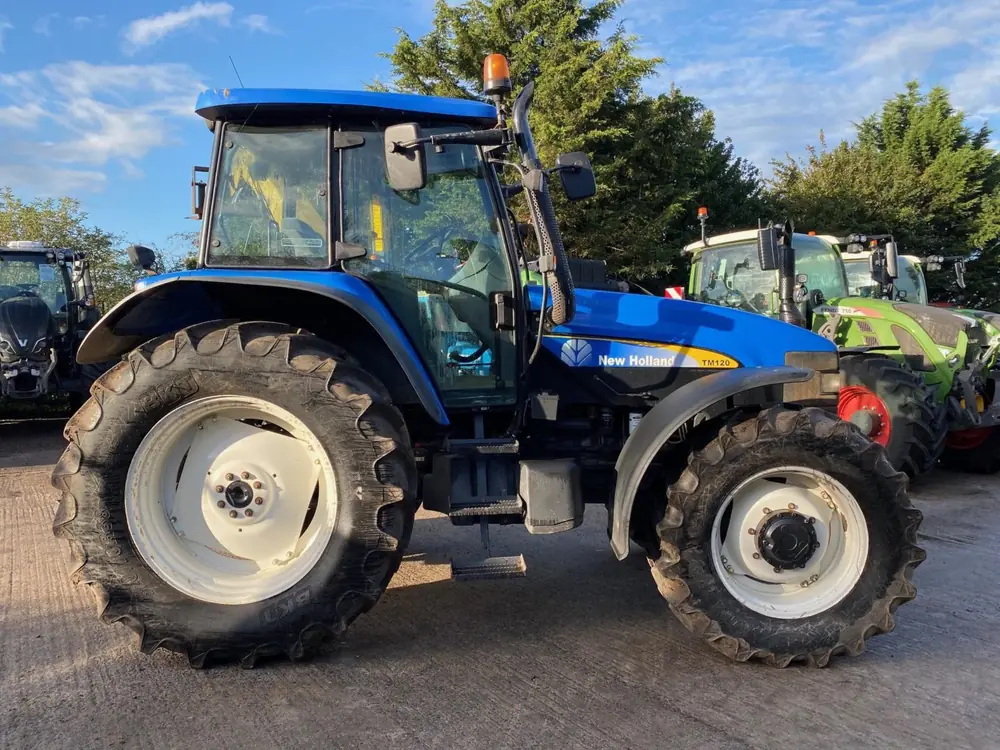 New Holland TM 120 (380)