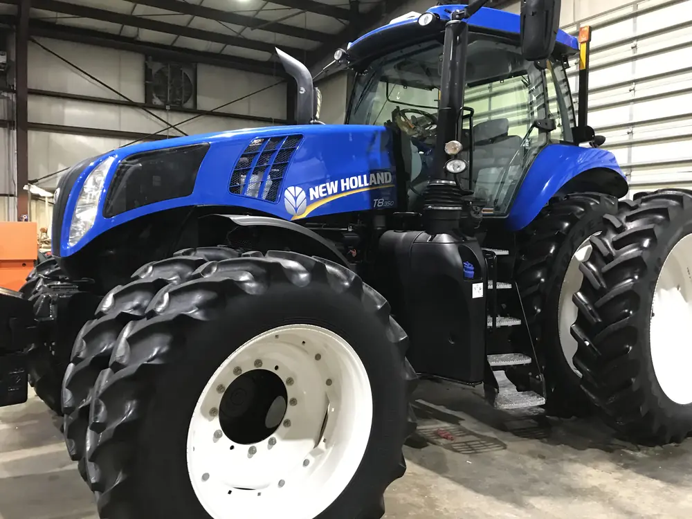New Holland T8.350 UC