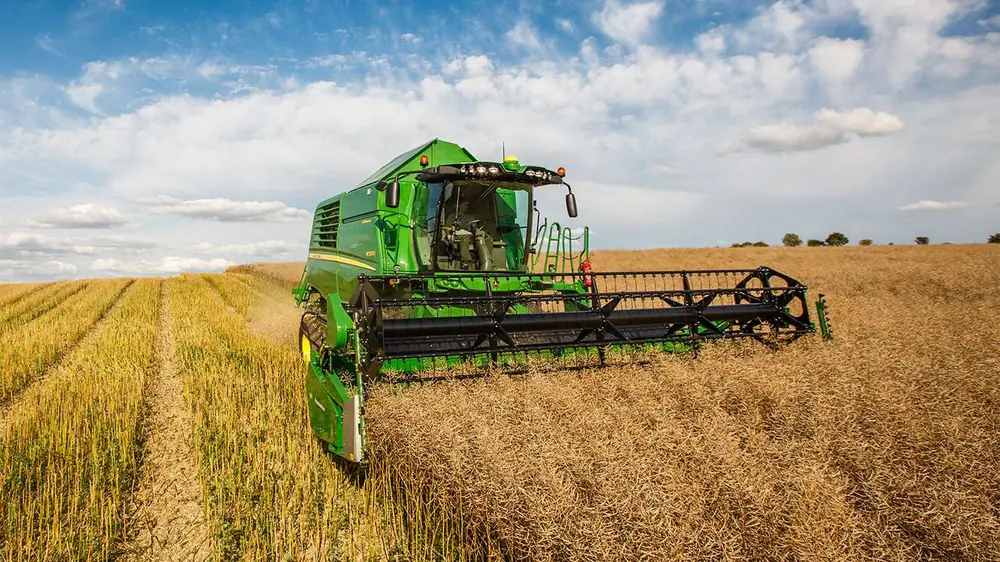 John Deere W650