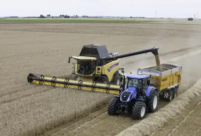 New Holland T7.275 HD thumbnail 7