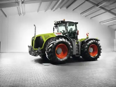 Claas Xerion 3000