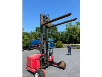 Moffett M 2003 WS