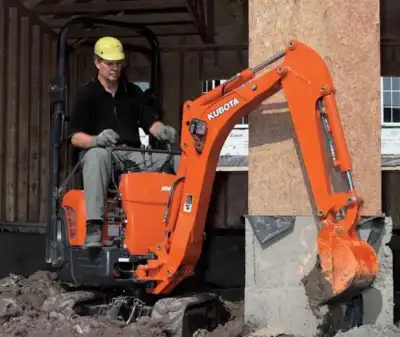 Kubota K008-3