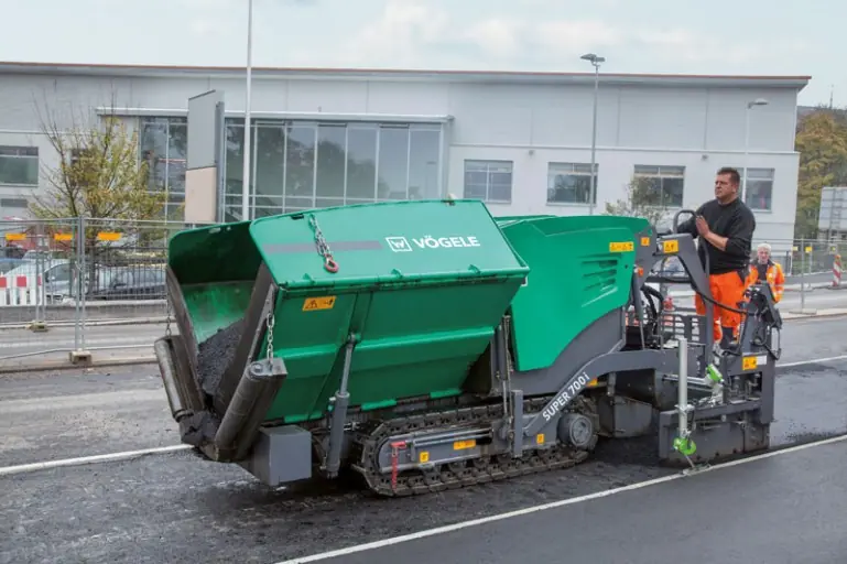 Vögele Super 700i