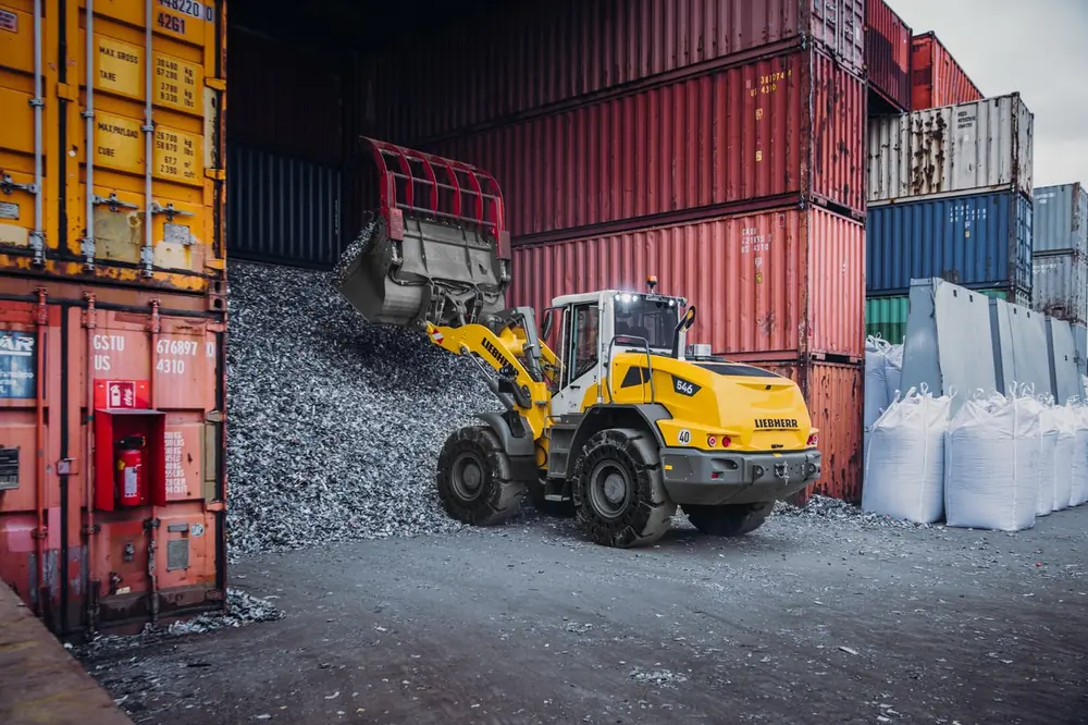 Liebherr L 546 thumbnail 4