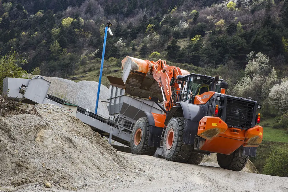 Hitachi ZW 330-5