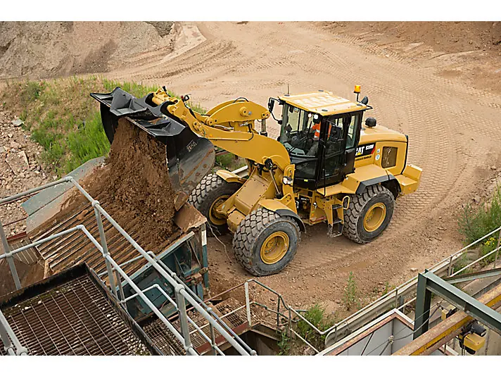 Caterpillar 938M thumbnail 3