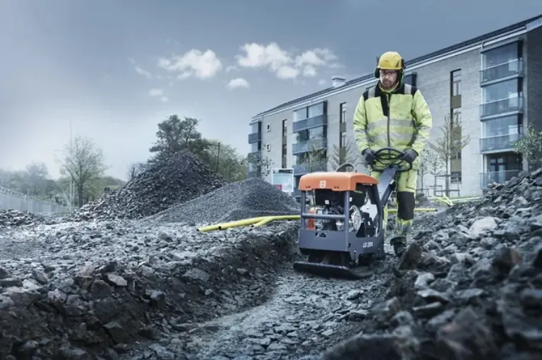 Husqvarna LG 204 thumbnail 2