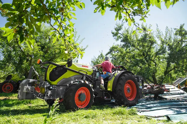 Claas Nexos 2.120 Comfort XL