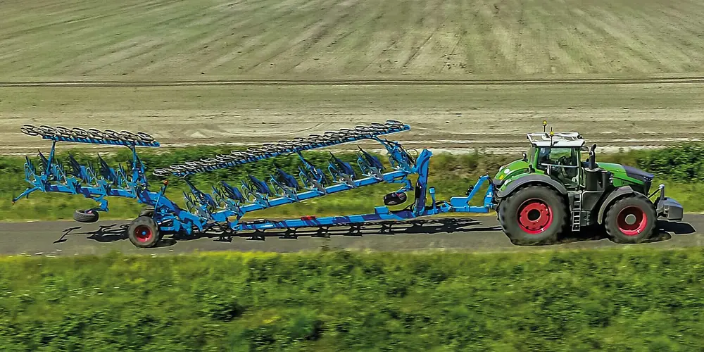 Lemken Titan 18 V 8+4 / 100