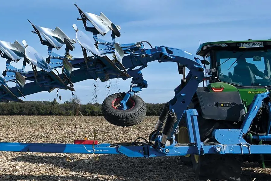 Lemken Titan 18 V 6+4 / 100