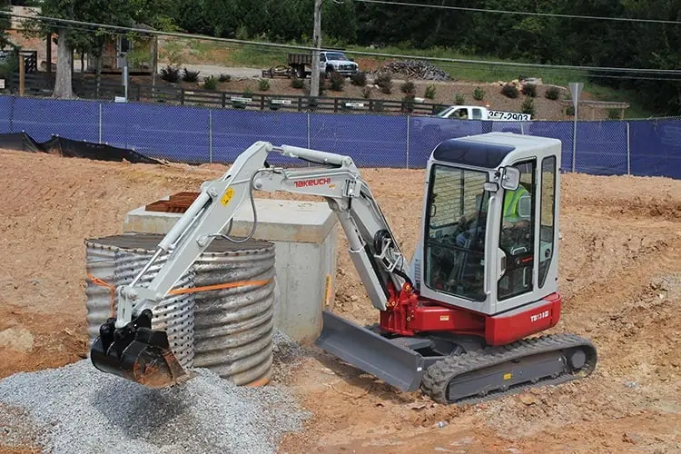 Takeuchi TB 138 FR