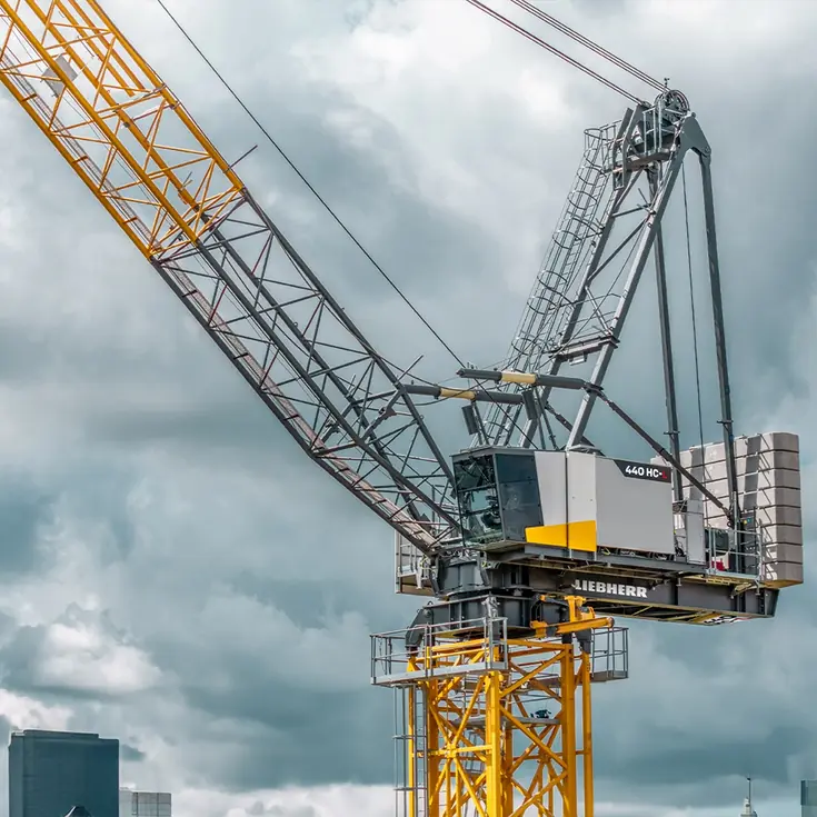 Liebherr 440 HC-L 12/24