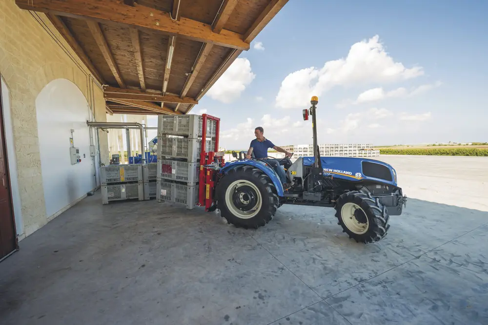 New Holland TD4.100 F thumbnail 4