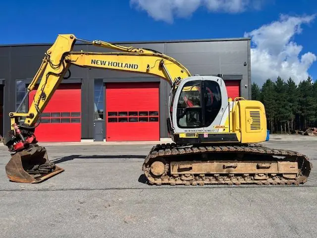 New Holland E200SR