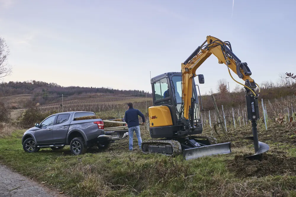 New Holland E26C thumbnail 6