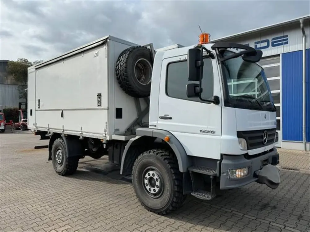 Mercedes-Benz Atego 1226 L