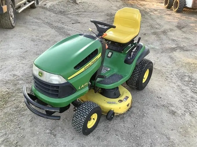 John Deere LA135