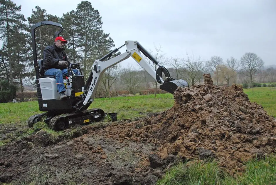 Bobcat E08