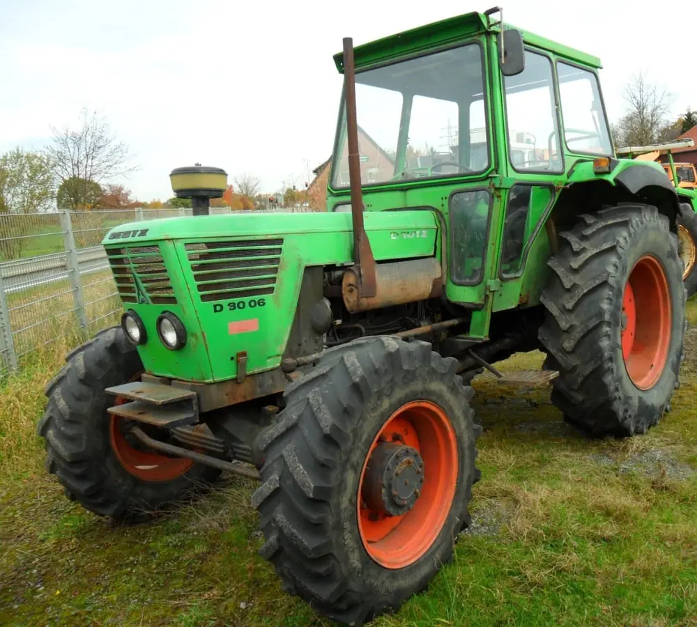 DEUTZ-FAHR D 8006
