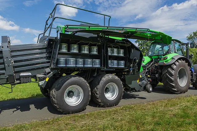 DEUTZ-FAHR BigMaster 5712