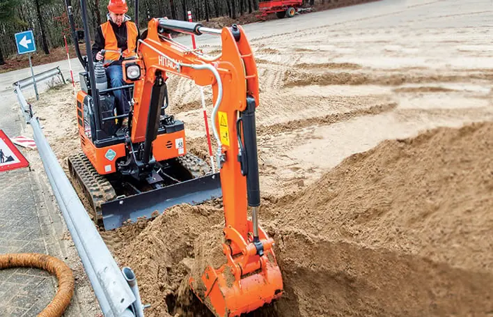 Hitachi ZX17U-5 thumbnail 3